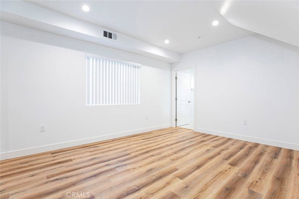 Los Angeles, CA 91601,5914 N Tujunga AVE