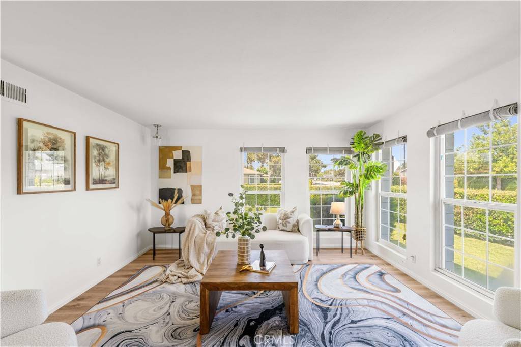 Arcadia, CA 91006,448 E Sandra AVE