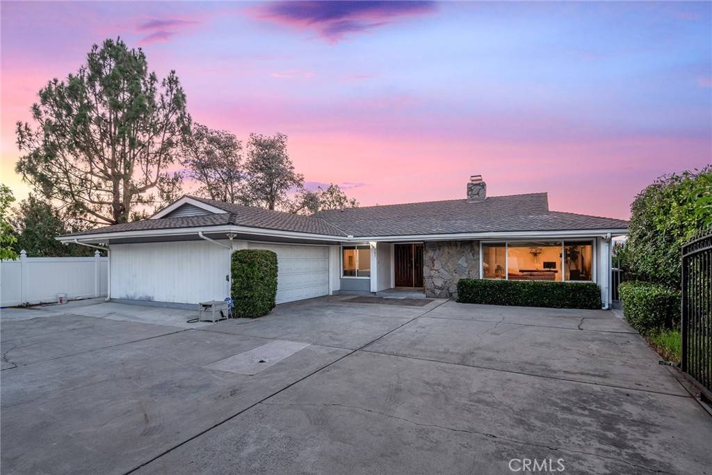 La Habra, CA 90631,761 W Country Hills DR