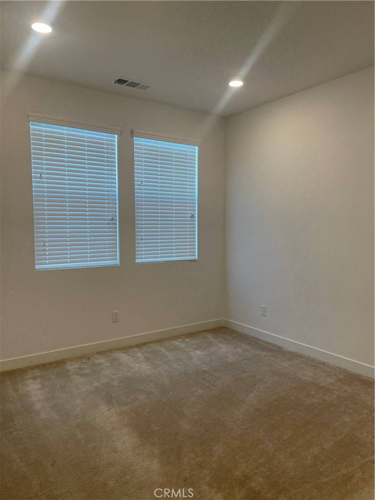 Montebello, CA 90640,415 Mulberry LN