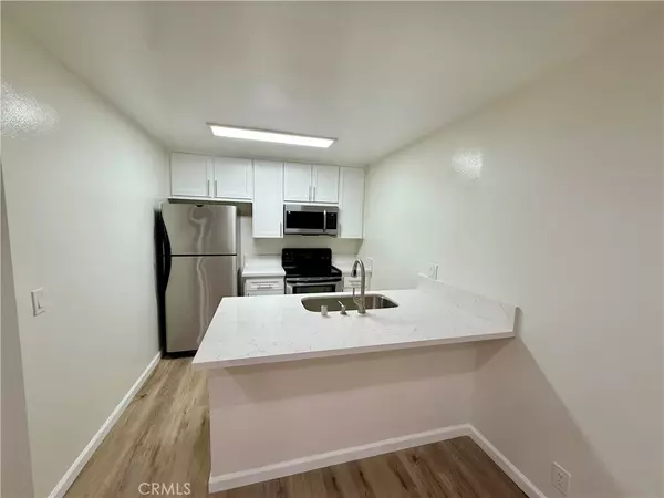 Los Angeles, CA 90042,5850 Benner St #103
