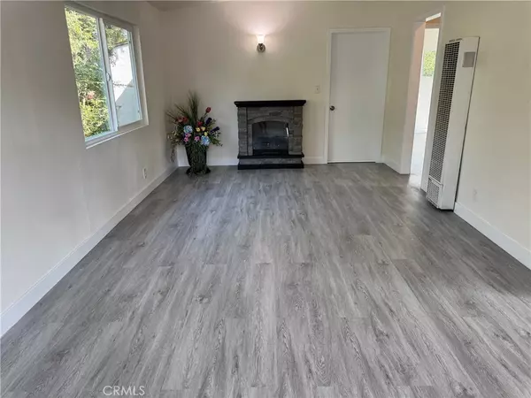Los Angeles, CA 90042,1048 Dexter ST
