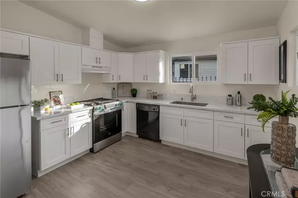 Los Angeles, CA 90042,1048 Dexter ST