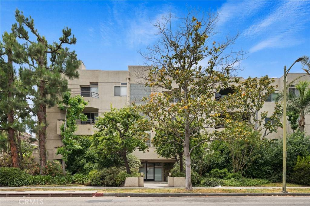 Los Angeles, CA 90034,3561 Clarington Avenue #310