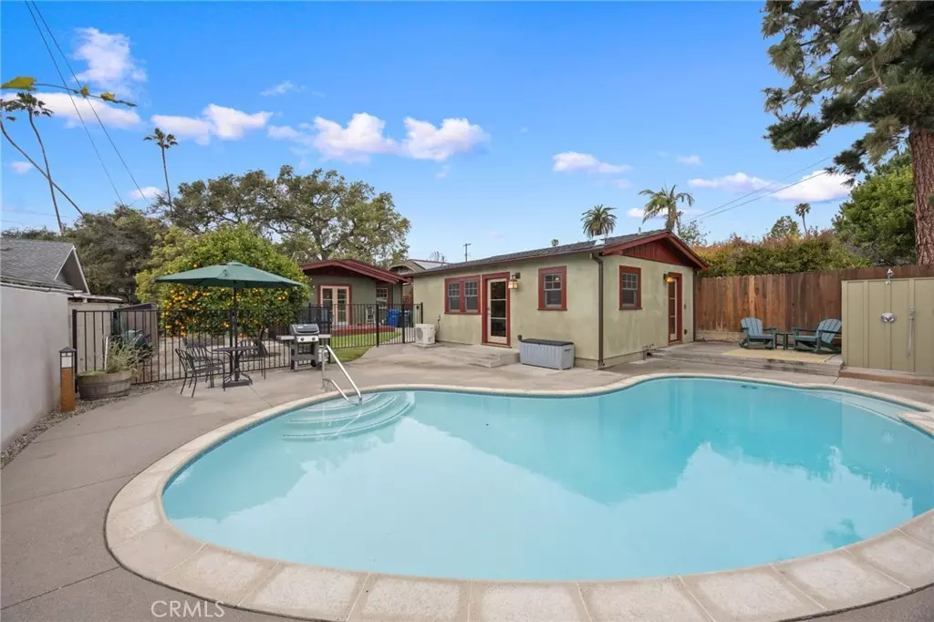 Pasadena, CA 91104,1236 N Michigan AVE