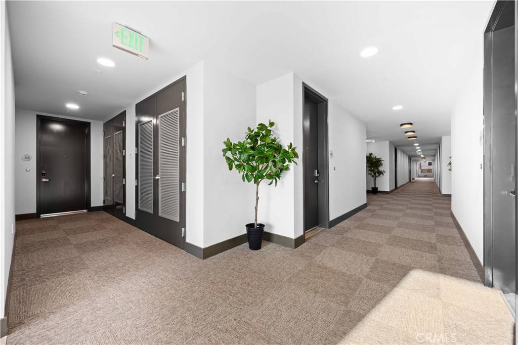 Pasadena, CA 91101,709 E Walnut ST #227