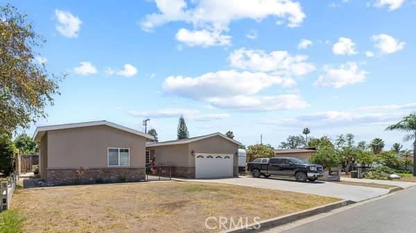 1724 S Vecino AVE, Glendora, CA 91740