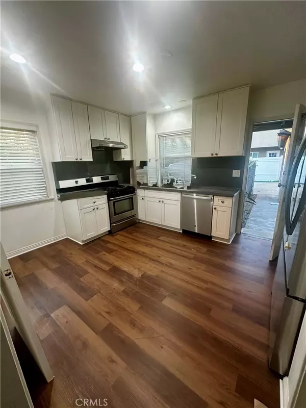 Monrovia, CA 91016,637 W Colorado BLVD