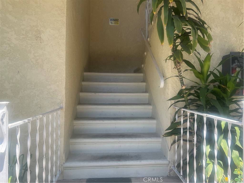 Van Nuys, CA 91401,14222 Sylvan