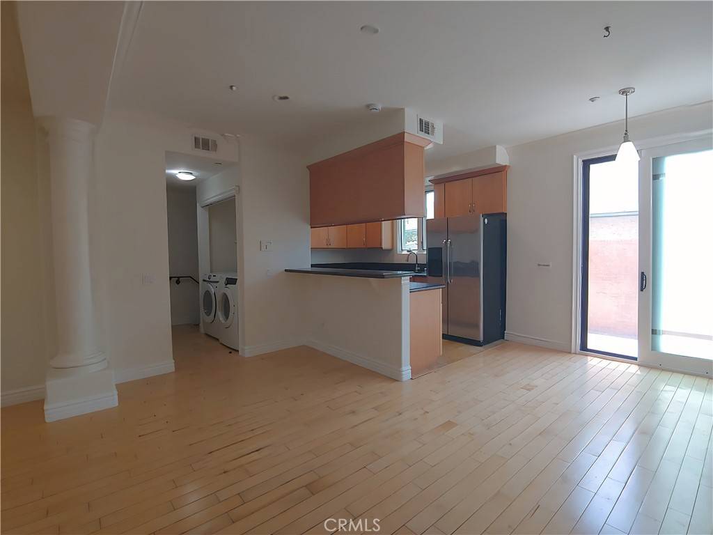 Pasadena, CA 91106,66 N Allen AVE #3