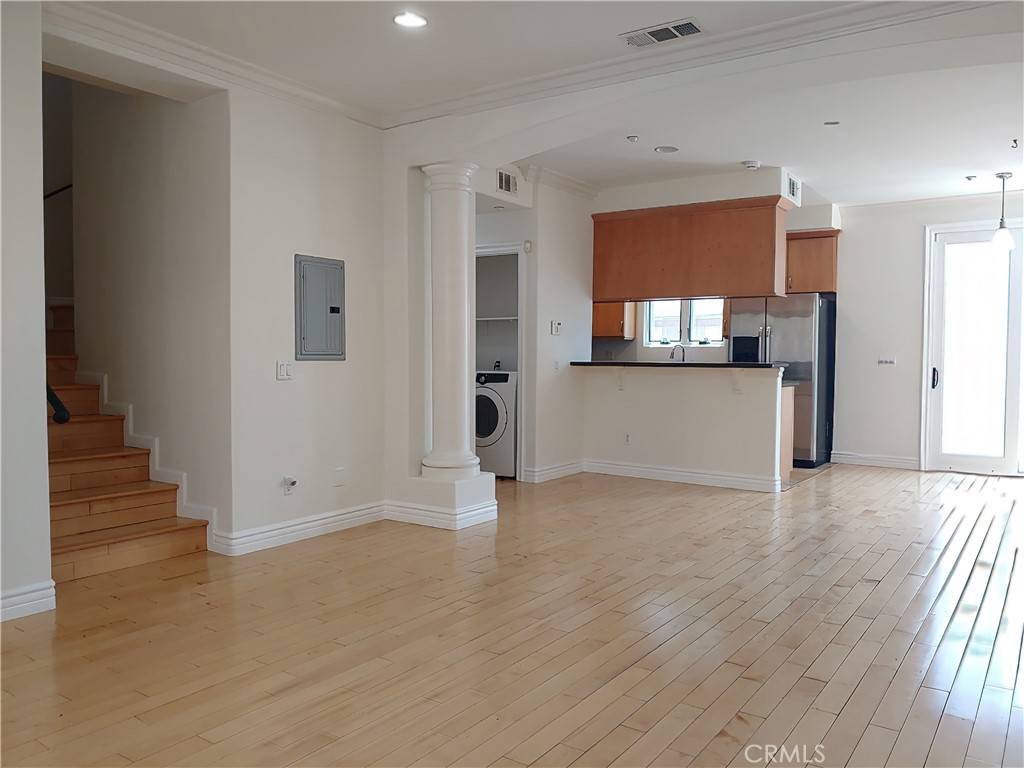 Pasadena, CA 91106,66 N Allen AVE #3