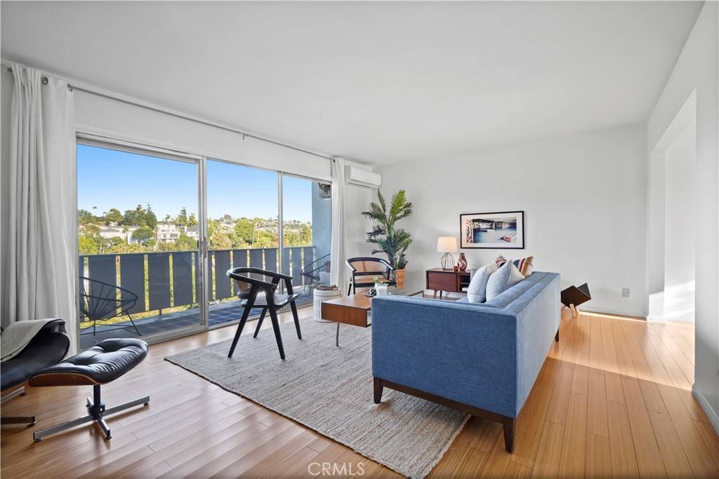 4343 Finley AVE #36, Los Angeles, CA 90027