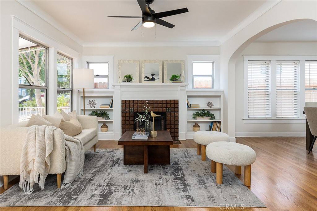 Los Angeles, CA 90041,5126 Dahlia DR