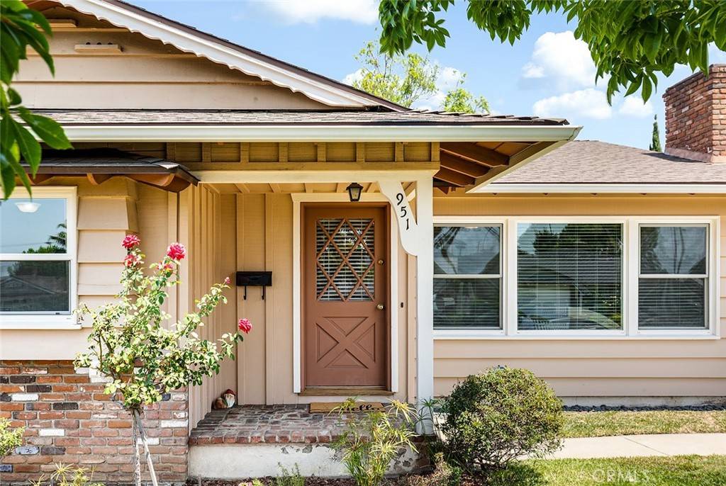 Glendora, CA 91741,951 E Dalton AVE