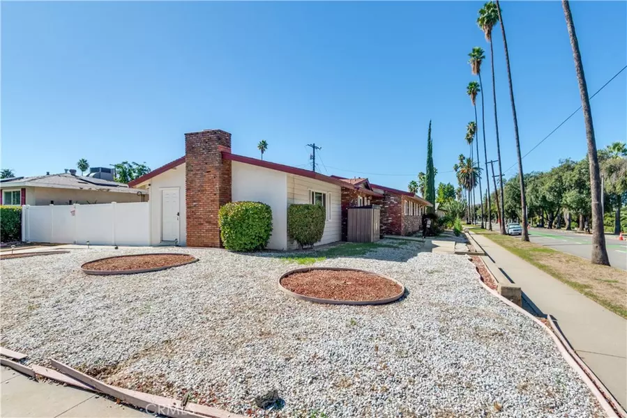 975 Brookside AVE, Redlands, CA 92373