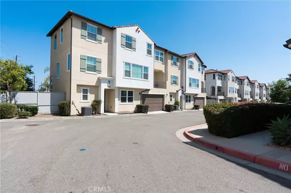 Pomona, CA 91767,227 Promenade ST