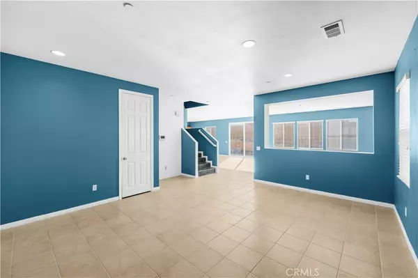 Victorville, CA 92394,15998 Shawnee LN