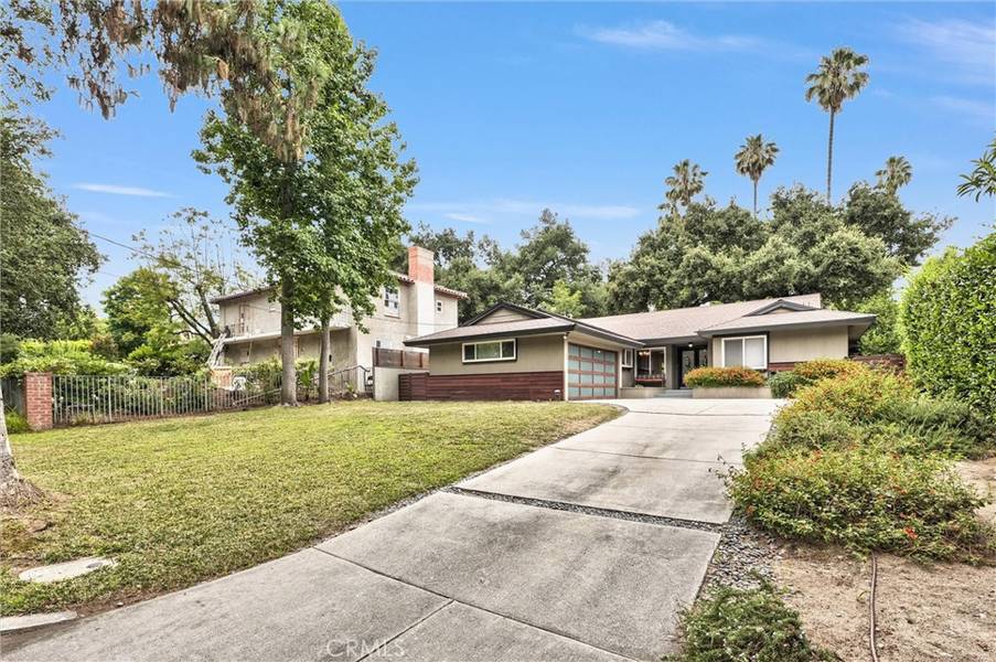 407 W Orange Grove AVE, Sierra Madre, CA 91024