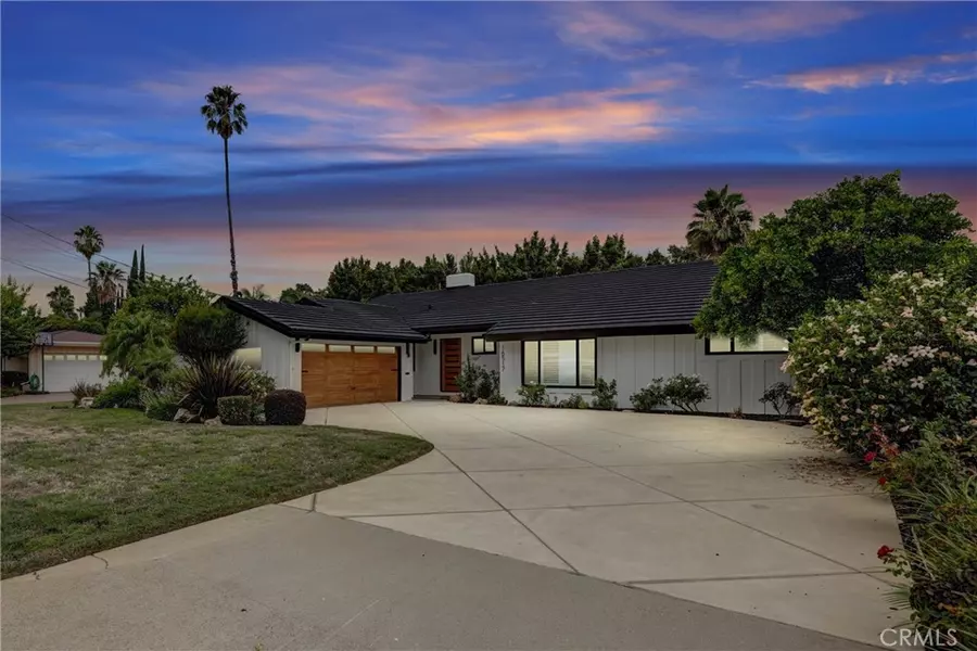 16517 Hartsook ST, Encino, CA 91436