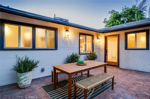 1393 Navarro AVE, Pasadena, CA 91103