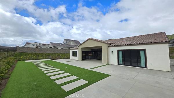 Silverado, CA 92676,18431 Boulder blf