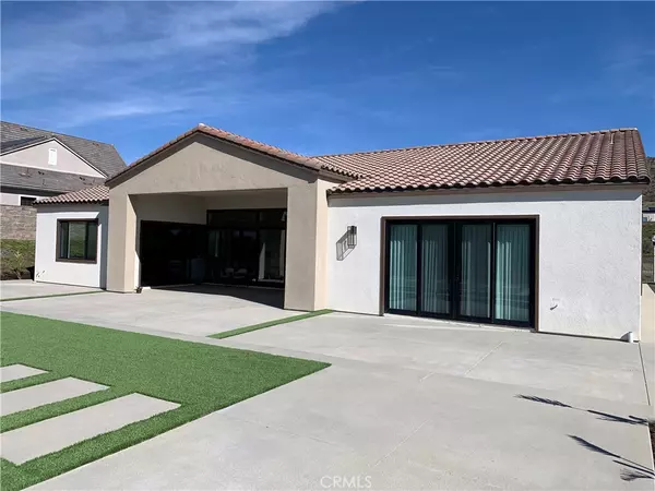 18431 Boulder blf, Silverado, CA 92676
