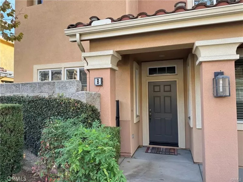2986 Arbolitos LN #B, Simi Valley, CA 93063