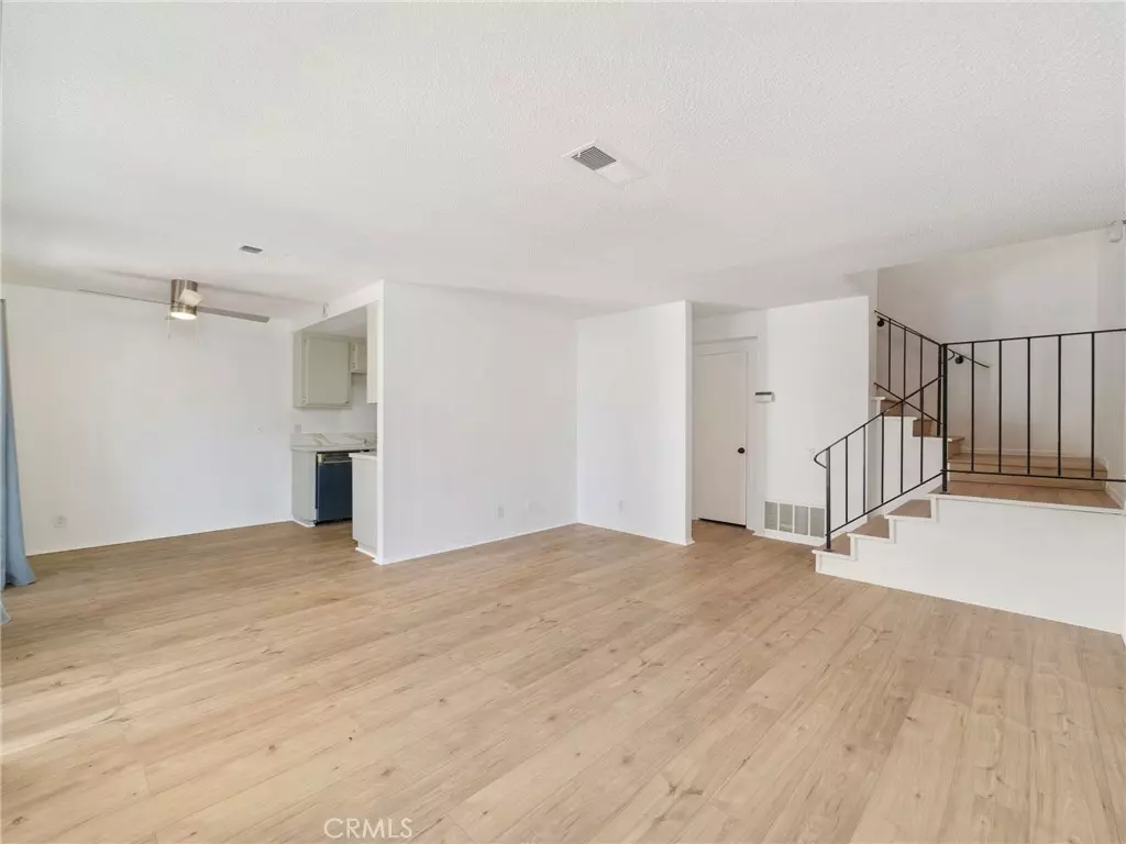 Yorba Linda, CA 92886,20267 Clear River LN #7