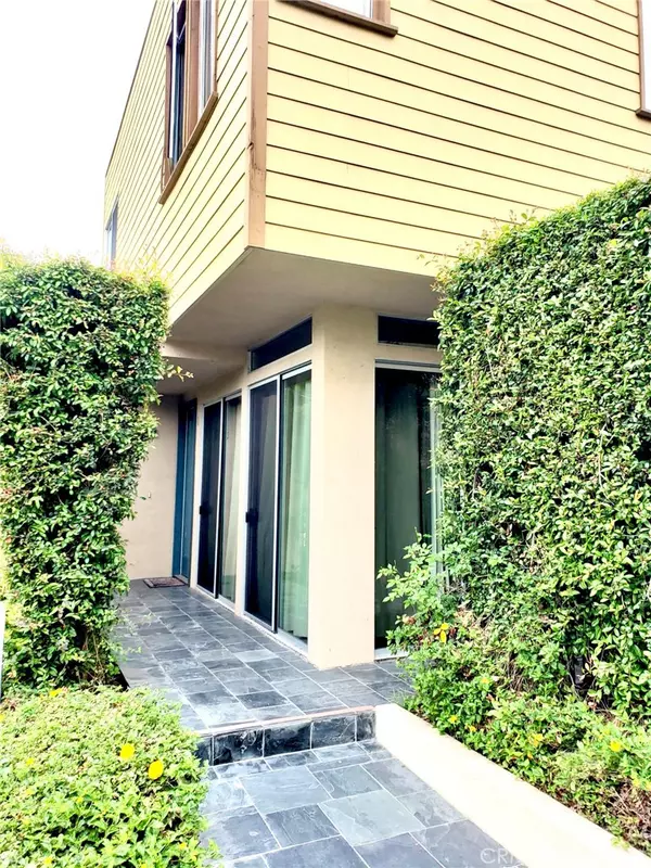 Pasadena, CA 91107,41 N Oak AVE #1