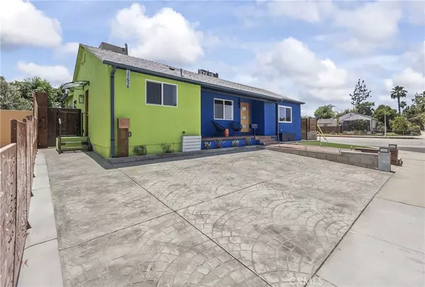 Encino, CA 91316,5606 White Oaks AVE