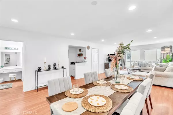 Los Angeles, CA 90064,2318 Fox Hill #203