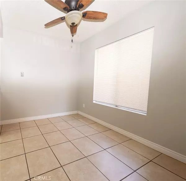 Corona, CA 92882,1585 Border AVE #D