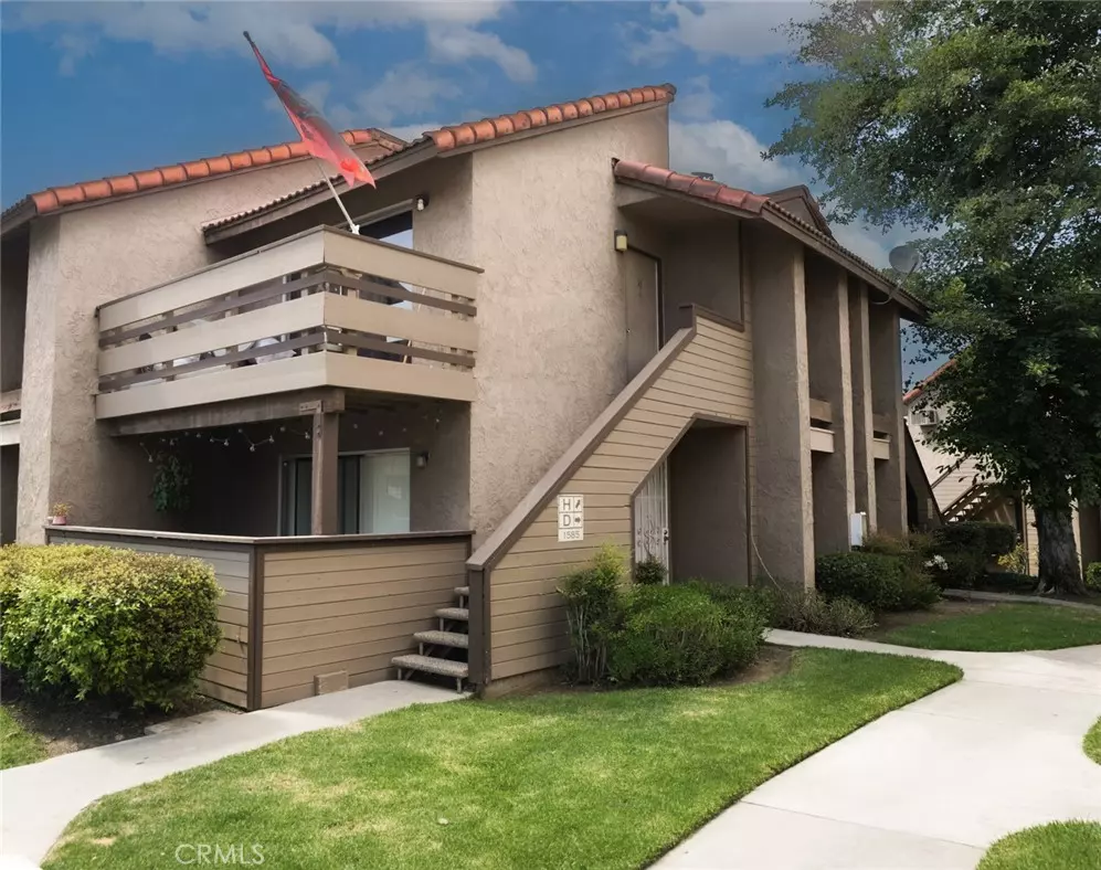 Corona, CA 92882,1585 Border AVE #D