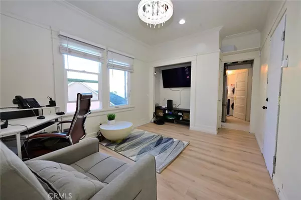 Venice, CA 90291,44 48 Navy ST #12