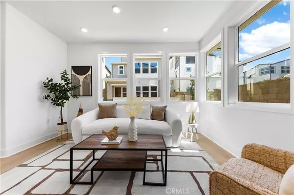 Irvine, CA 92618,422 Lobata
