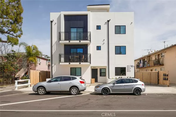 5914 1/2 N Tujunga AVE, Los Angeles, CA 91601