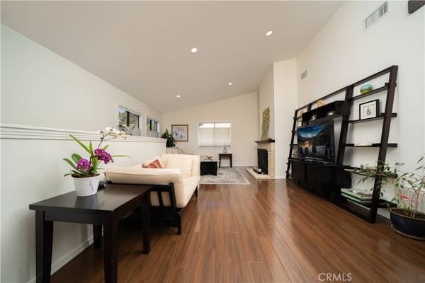 Arcadia, CA 91007,1004 W Duarte RD #6