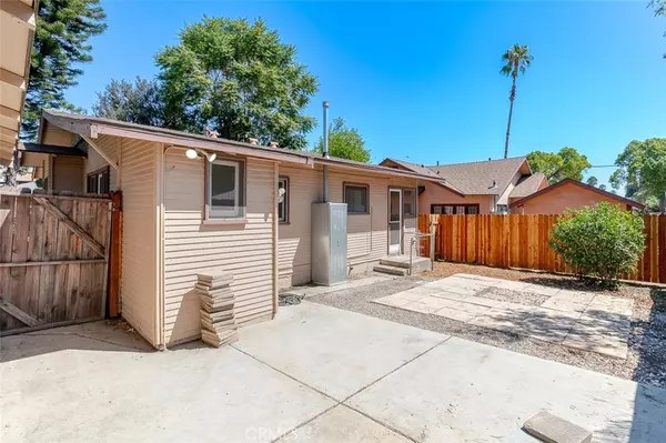 Pasadena, CA 91106,1062 E Villa ST