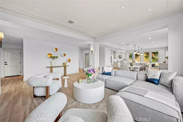 Sierra Madre, CA 91024,608 Baldwin CT