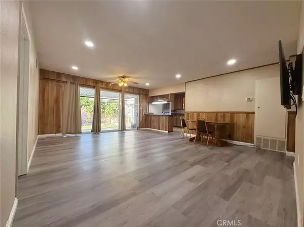 Lakewood, CA 90713,6127 Droxford