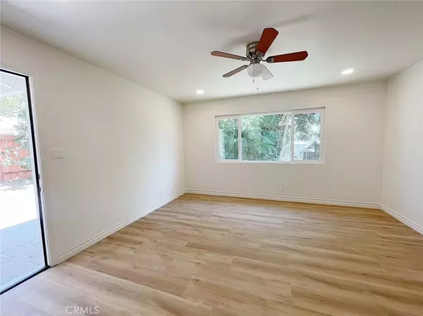 Colton, CA 92324,582 W F ST