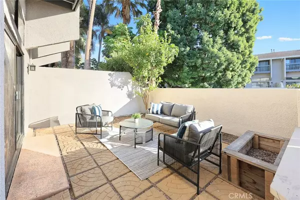 Fullerton, CA 92831,2950 Pembroke Court