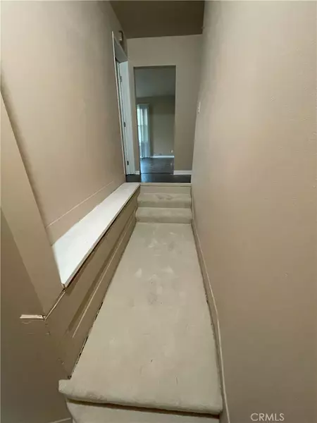 35 S Sierra Madre BLVD, Pasadena, CA 91107