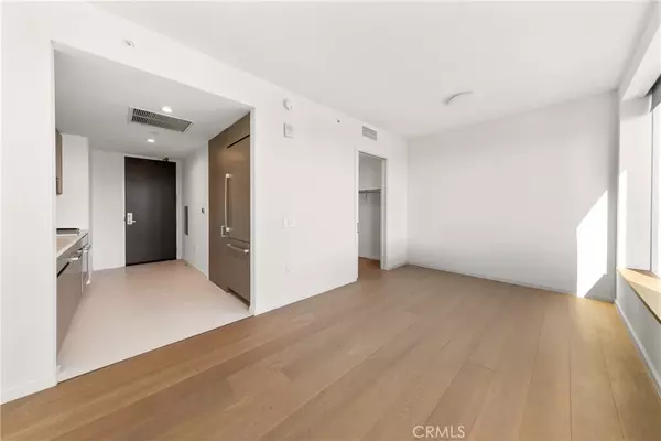 Los Angeles, CA 90017,889 Francisco ST #3305