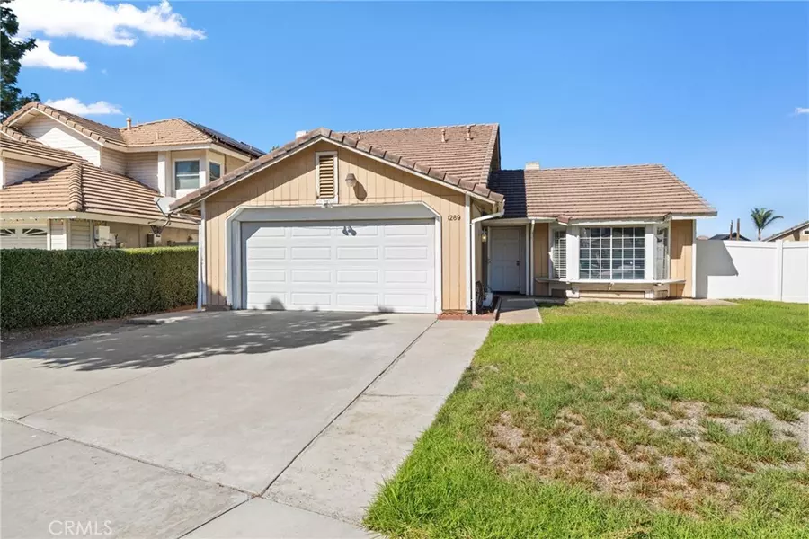 1289 Biltmore CIR, Corona, CA 92882