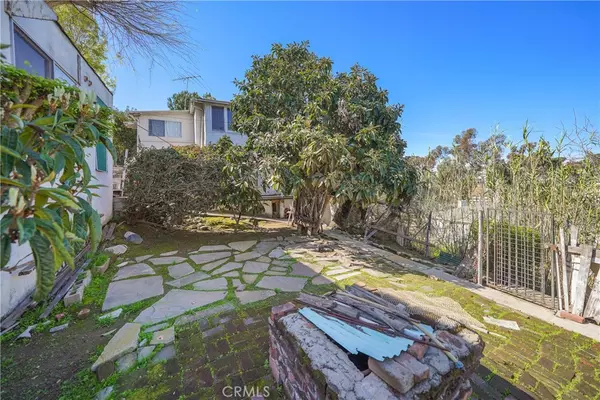 Los Angeles, CA 90039,2149 Fargo ST