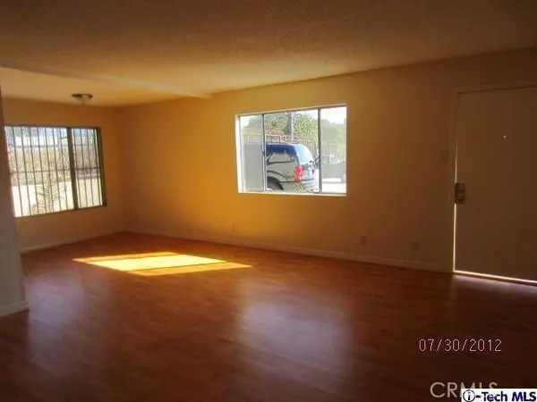 Los Angeles, CA 90065,3030 Valle Vista #1