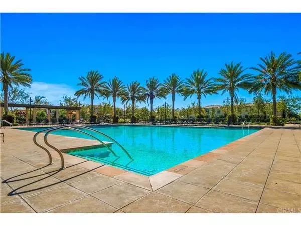 Irvine, CA 92620,74 Rose Arch