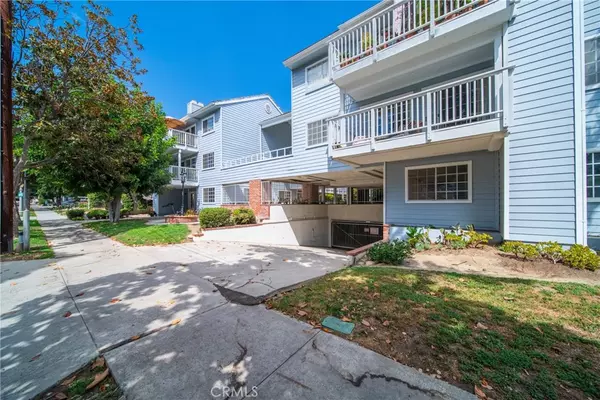 Pasadena, CA 91101,230 S Madison Ave #207