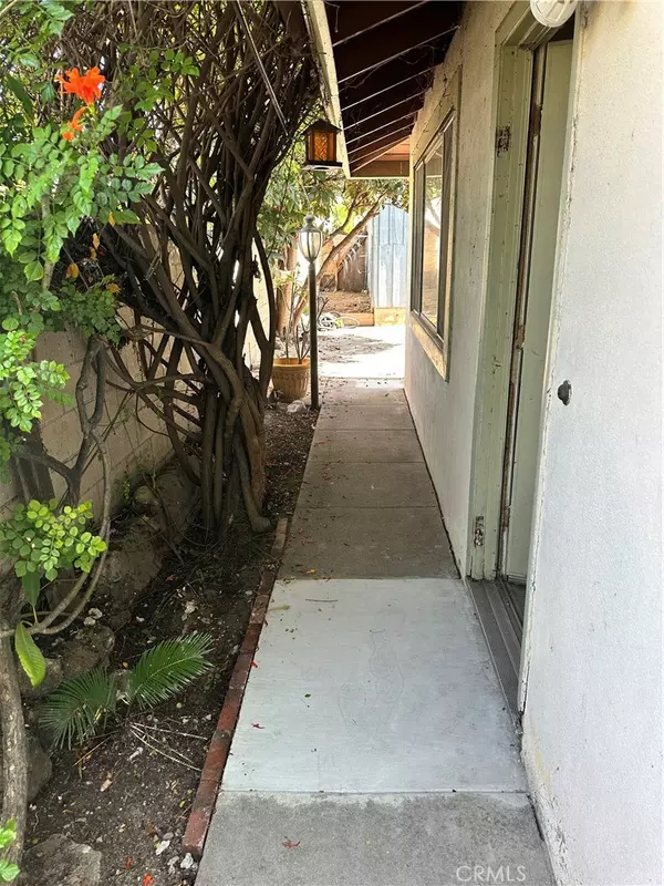 Monrovia, CA 91016,239 E Olive AVE